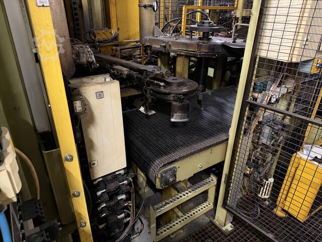 Hydraulic tire vulcanizing press Harburg-Freudenberger Maschinenbau GmbH KHP 46-150