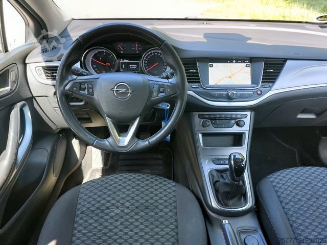 Kleinbus OPEL Astra Sports Tourer 1,5 CDTI-AHK-Navi-PDC