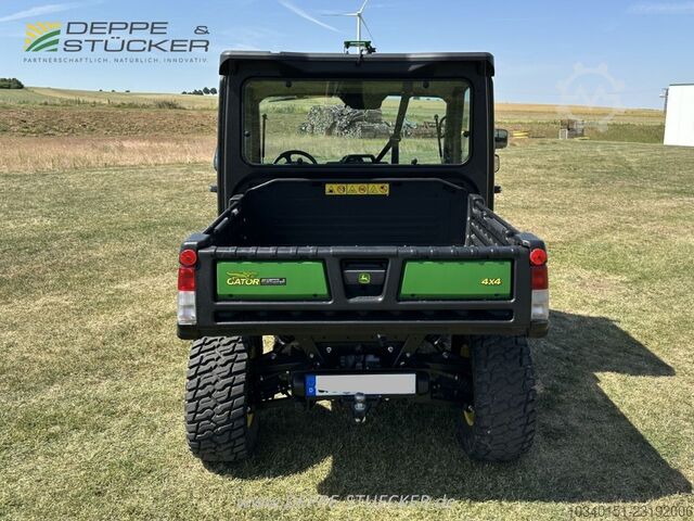 John Deere XUV865M John Deere XUV865M