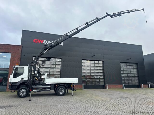 Kranwagen Iveco Trakker 410 4x4 Hiab 244-5 + Fly jib , winch 12...