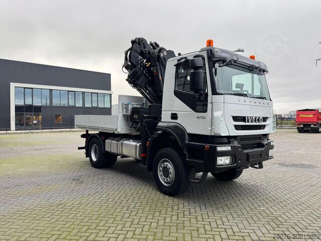 Kranwagen Iveco Trakker 410 4x4 Hiab 244-5 + Fly jib , winch 12...