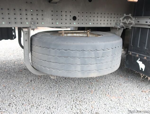 Auflieger mit Pritsche & Plane Schmitz Cargobull SCS 24 Liftachse P-Kasten Getränkezertifikat