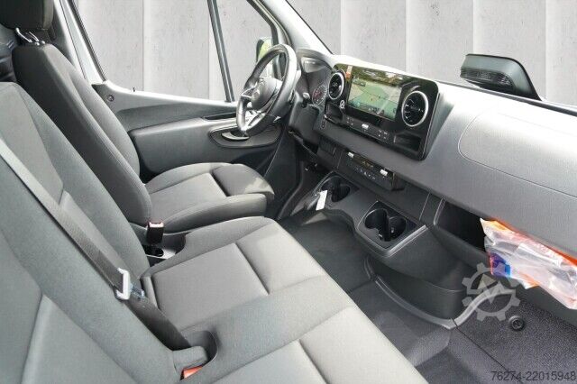 High top van Mercedes-Benz Sprinter 317 CDI Hochdach L3H2 Pro Automatik