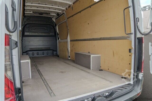 High top van Mercedes-Benz Sprinter 317 CDI Hochdach L3H2 Pro Automatik