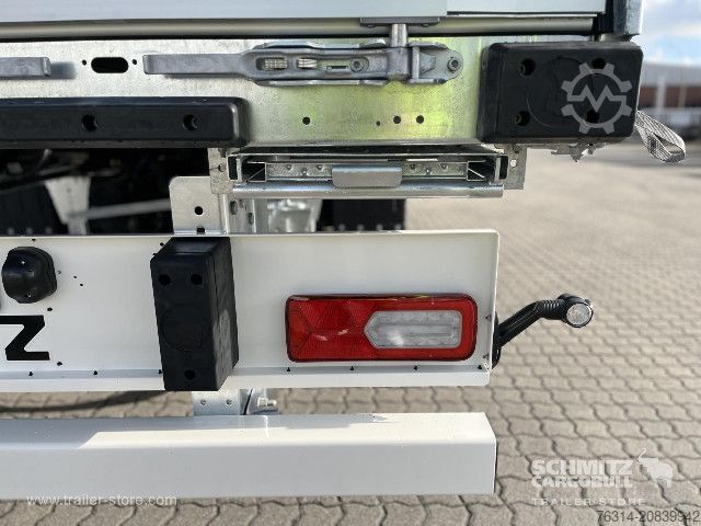 Auflieger mit Pritsche & Plane Schmitz Cargobull Curtainsider Standard Getränke