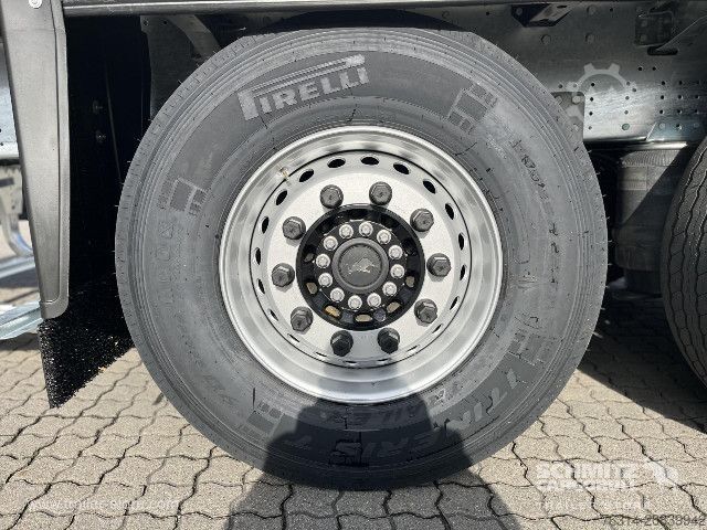 Auflieger mit Pritsche & Plane Schmitz Cargobull Curtainsider Standard Getränke