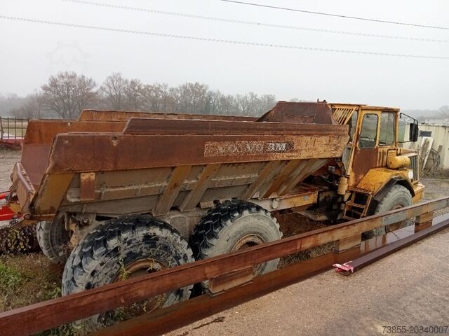 Knickgelenkter Muldenkipper Volvo 5350