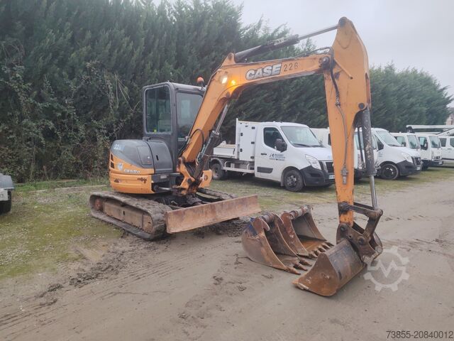 Minibagger < 7t Case CX50B with 3 excavator buckets