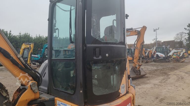 Minibagger < 7t Case CX50B with 3 excavator buckets
