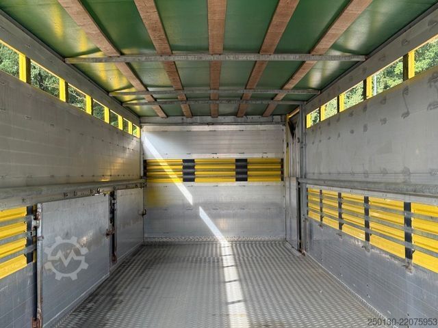 Horse transport trailer  Westrick VAH11  1.Stock Viehanhänger 21m²