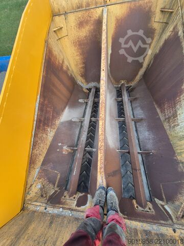 Mobile concrete mixing plant Fibo Intercon B 1200