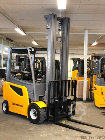 Elektro 4-Rad Jungheinrich EFG S30 - Service Neu - Batterie 82% + Garantie