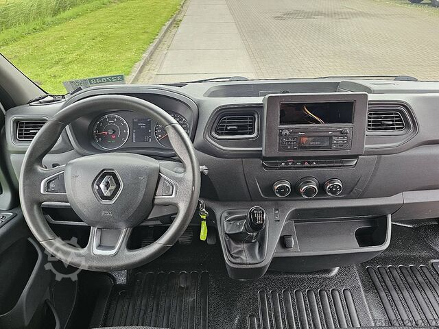 Reefer van RENAULT MASTER 2.3 DCI 135 FRIGO