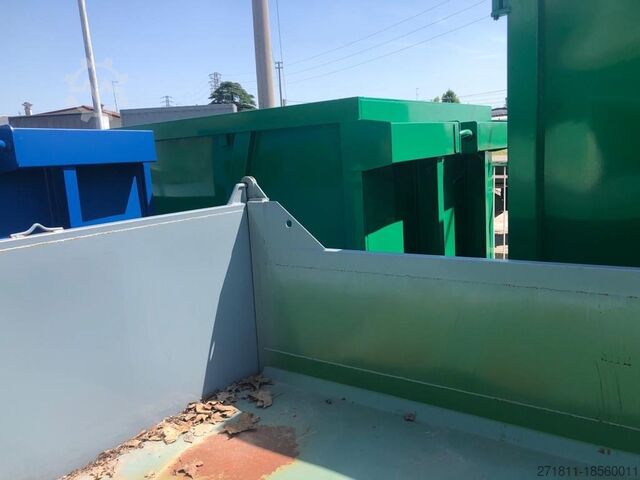 Abrollcontainer CONTAINER SCARRABILE NUOVO PER MATERIALI INGOMBRAN