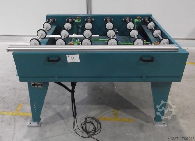 Powered roller conveyor Grenzebach mit Zentriereinheit