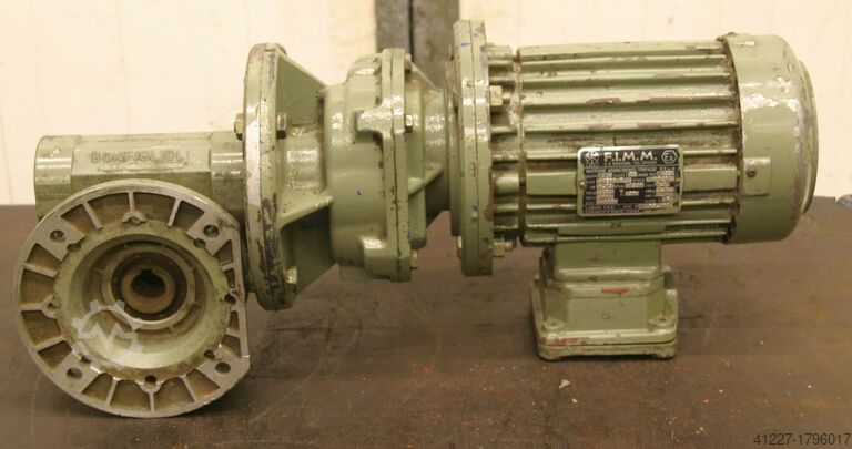 Geared motor 0.75 kW 15 rpm FIMM 4PE80 B