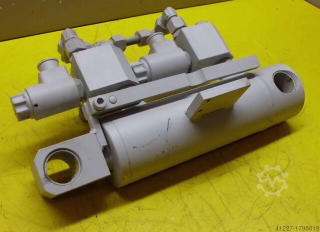 Hydraulic cylinder GSL German Standard Lift D0630320LV10170