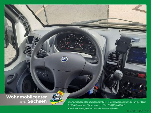 Teilintegriertes Wohnmobil LMC Liberty 690