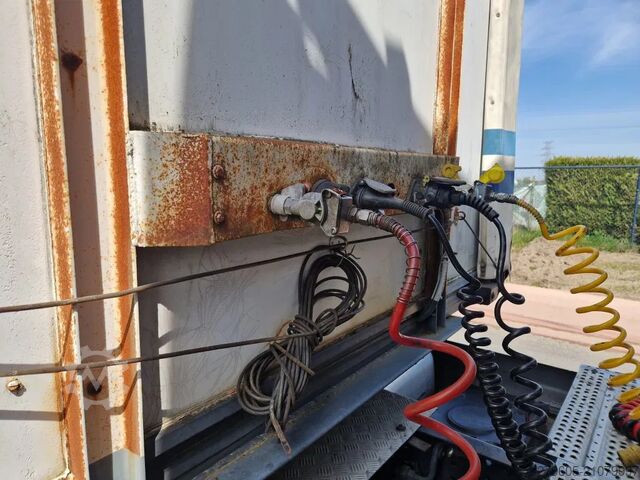 Sliding tarpaulins Renders ROC 12.18 E