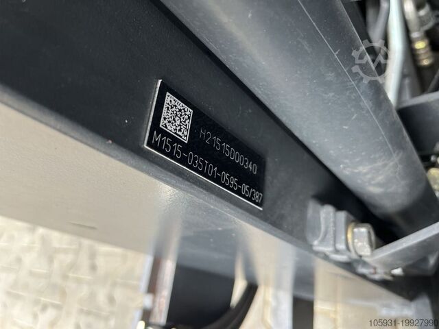 Electric 4-wheel forklift Linde E25HL-01/600