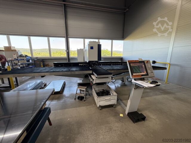 Laser cutting machine TRUMPF TRUPUNCH 3000 S11 GF 2016