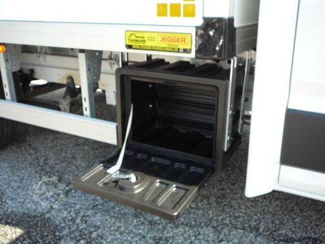 Kühltransporter VW Crafter 177 PS Kühlkoffer LBW Xarios 300
