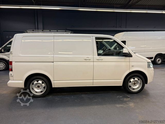 Kühltransporter VOLKSWAGEN T5 Kühlkastenwagen 0°C Klima DSG STHZ AHK XENON