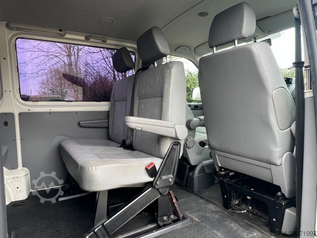 Kleinbus VOLKSWAGEN T5 Caravelle 2.5 Tdi 7 Sitze Klima Standheizung