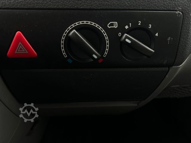 Kleinbus VOLKSWAGEN T5 Caravelle 2.5 Tdi 7 Sitze Klima Standheizung