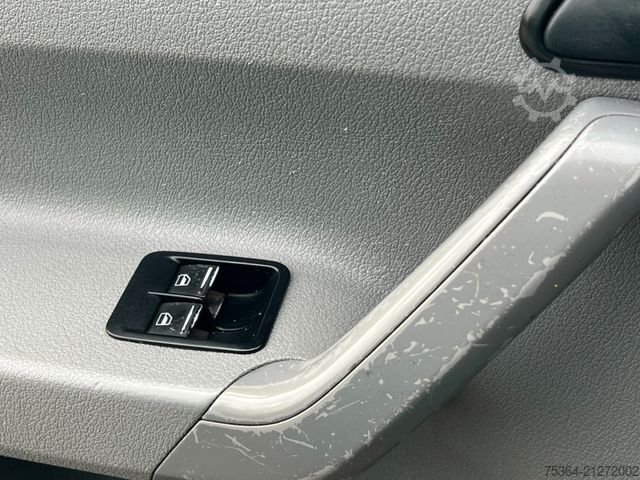 Kastenwagen VOLKSWAGEN Caddy 1.9 TDi 77 KW L1H1 Ahk Schiebetür Euro 4