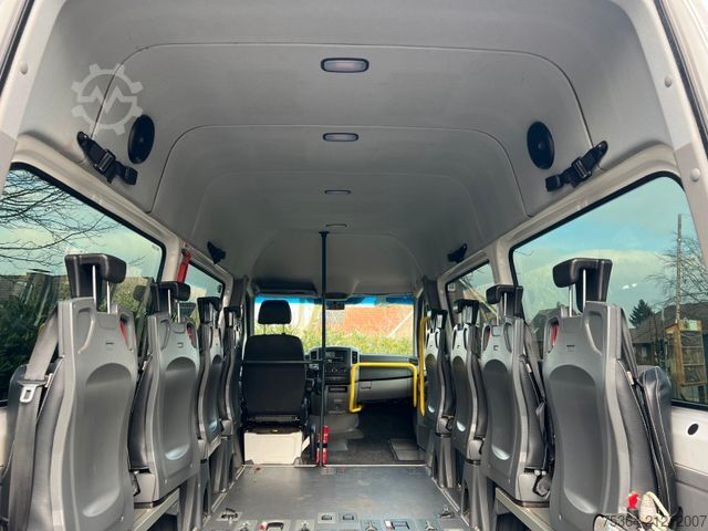 Kleinbus VOLKSWAGEN Crafter 2.0 Tdi 80kw L2H2 9 Sitze + Lift + Klima