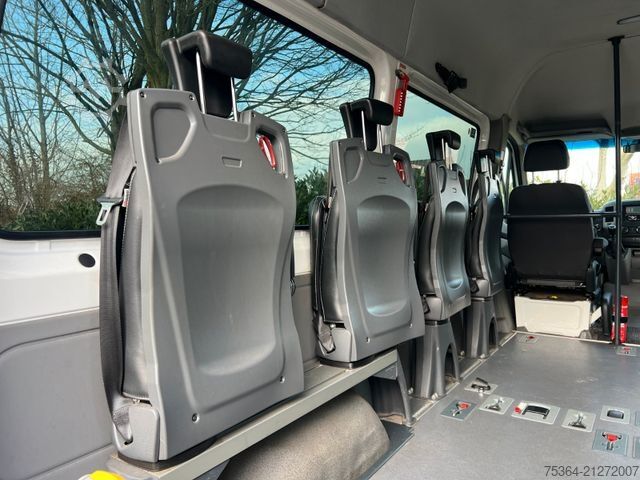 Kleinbus VOLKSWAGEN Crafter 2.0 Tdi 80kw L2H2 9 Sitze + Lift + Klima