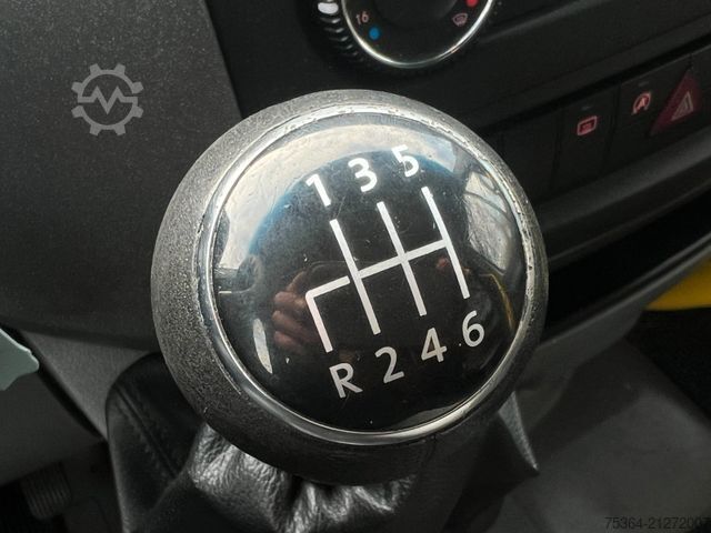 Kleinbus VOLKSWAGEN Crafter 2.0 Tdi 80kw L2H2 9 Sitze + Lift + Klima