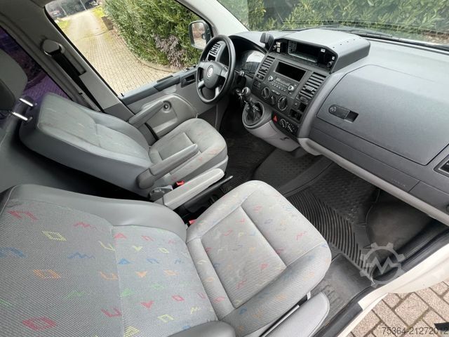 Kleinbus VOLKSWAGEN T5 Caravelle 2.5 Tdi 7 Sitze Klima Standheizung