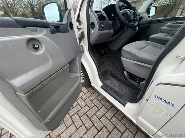 Kleinbus VOLKSWAGEN T5 Caravelle 2.5 Tdi 7 Sitze Klima Standheizung
