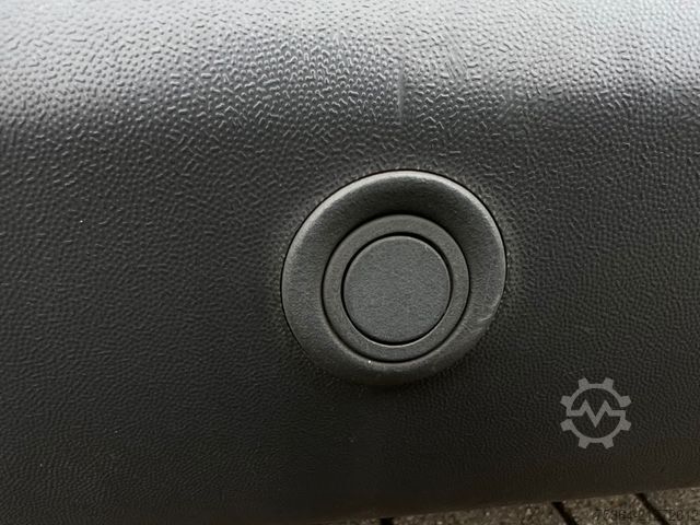 Kleinbus VOLKSWAGEN T5 Caravelle 2.5 Tdi 7 Sitze Klima Standheizung