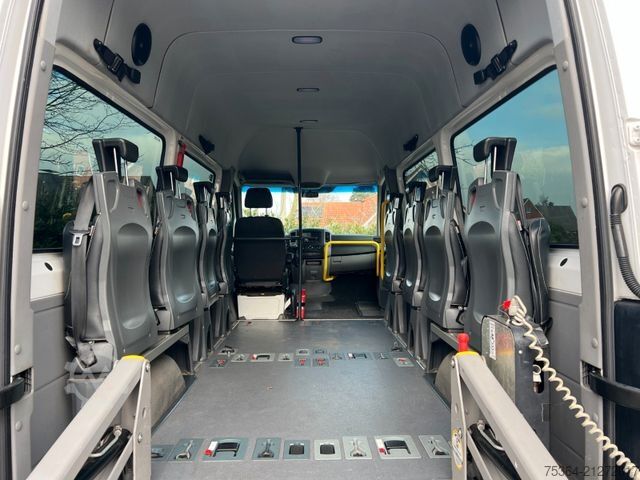 Kleinbus VOLKSWAGEN Crafter 2.0 Tdi 80kw L2H2 9 Sitze + Lift + Klima