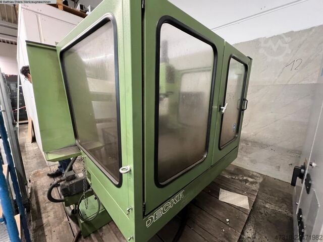 Milling Machine - Vertical DECKEL FP 4 A