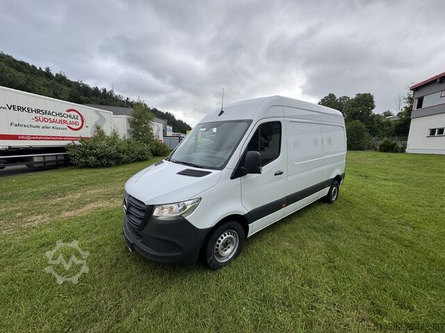 Panel van Mercedes-Benz Sprinter III 214 L2H2
