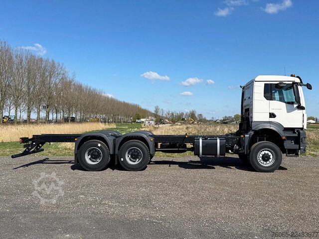 Fahrgestell mit Fahrerhaus MAN TGS 33.400 BB CH Chassis Cabin (2 units)