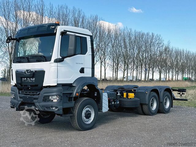 Fahrgestell mit Fahrerhaus MAN TGS 33.400 BB CH Chassis Cabin (2 units)
