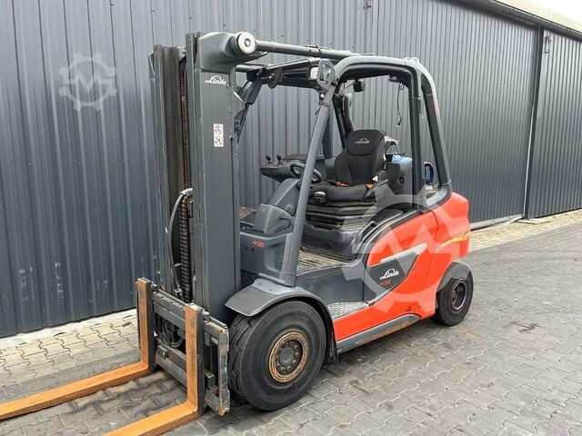 Treibgasstapler Linde H35T-01