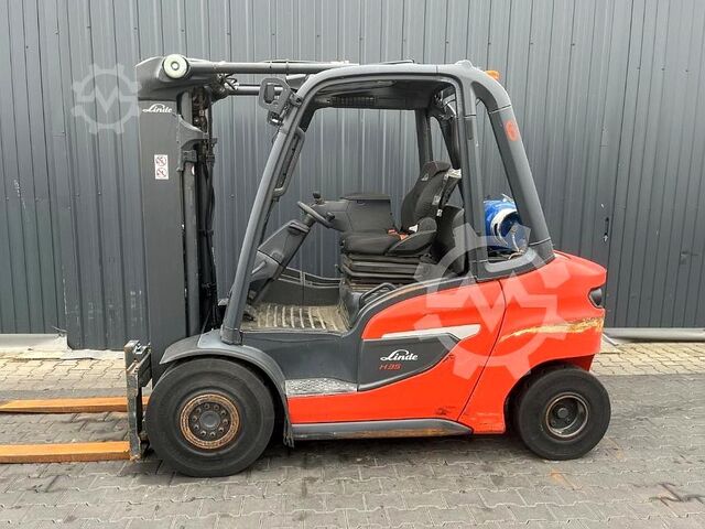 Treibgasstapler Linde H35T-01