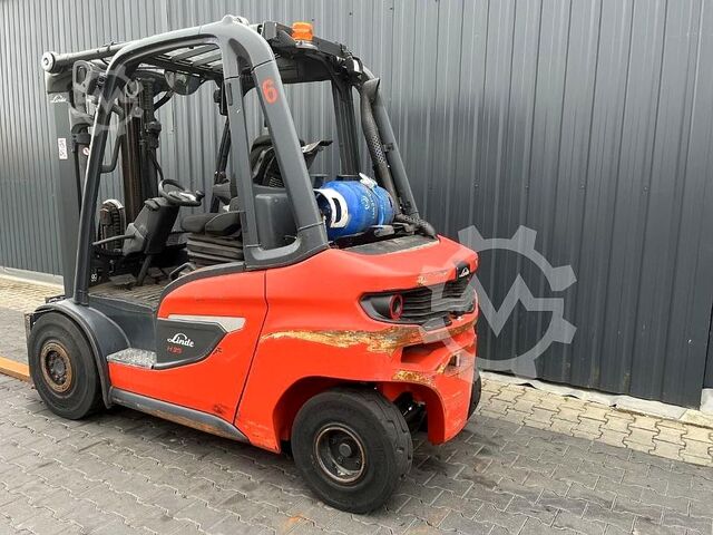 Treibgasstapler Linde H35T-01