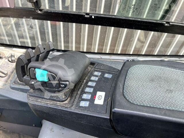 Electric 4-wheel forklift Jungheinrich EFGS30
