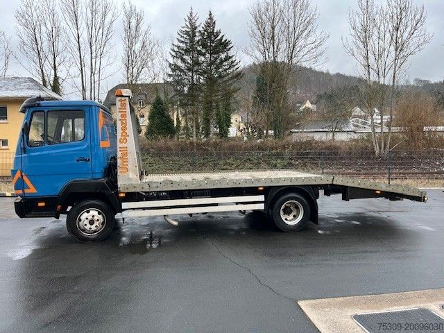 Abschleppwagen MERCEDES-BENZ 817 Abschlepper - 6 Gang - AHK - elek. Seilwinde