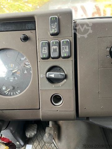 Abschleppwagen MERCEDES-BENZ 817 Abschlepper - 6 Gang - AHK - elek. Seilwinde