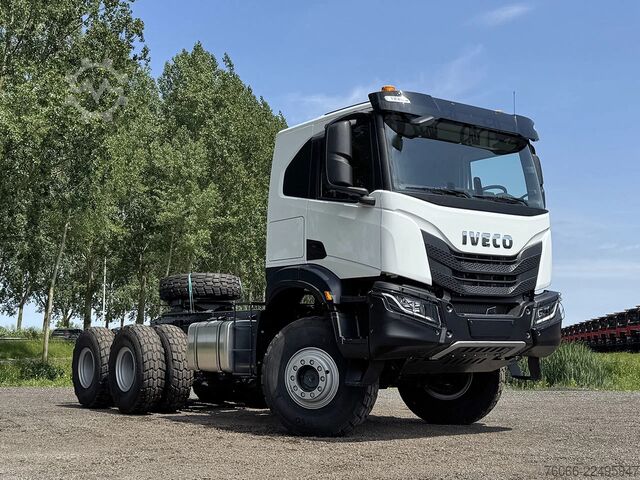 Standard-SZM Iveco T-Way AT720T47WTH Tractor Head (14 units)