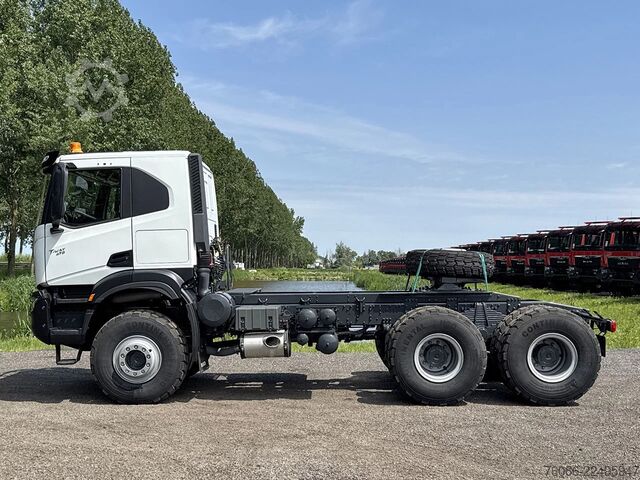Standard-SZM Iveco T-Way AT720T47WTH Tractor Head (14 units)