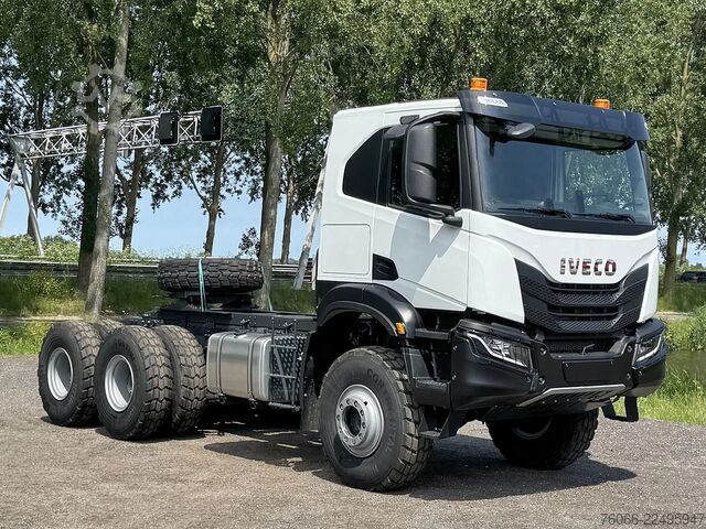 Standard-SZM Iveco T-Way AT720T47WTH Tractor Head (14 units)